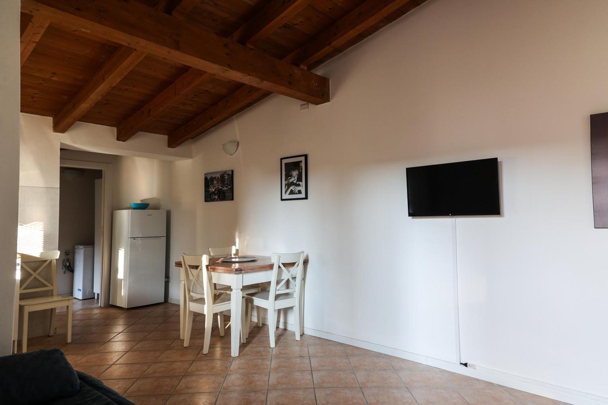 La Casa Di Rosy Apartment Oleggio Ngoại thất bức ảnh